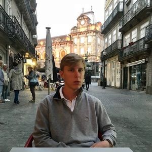 Meet your Posher, Wade